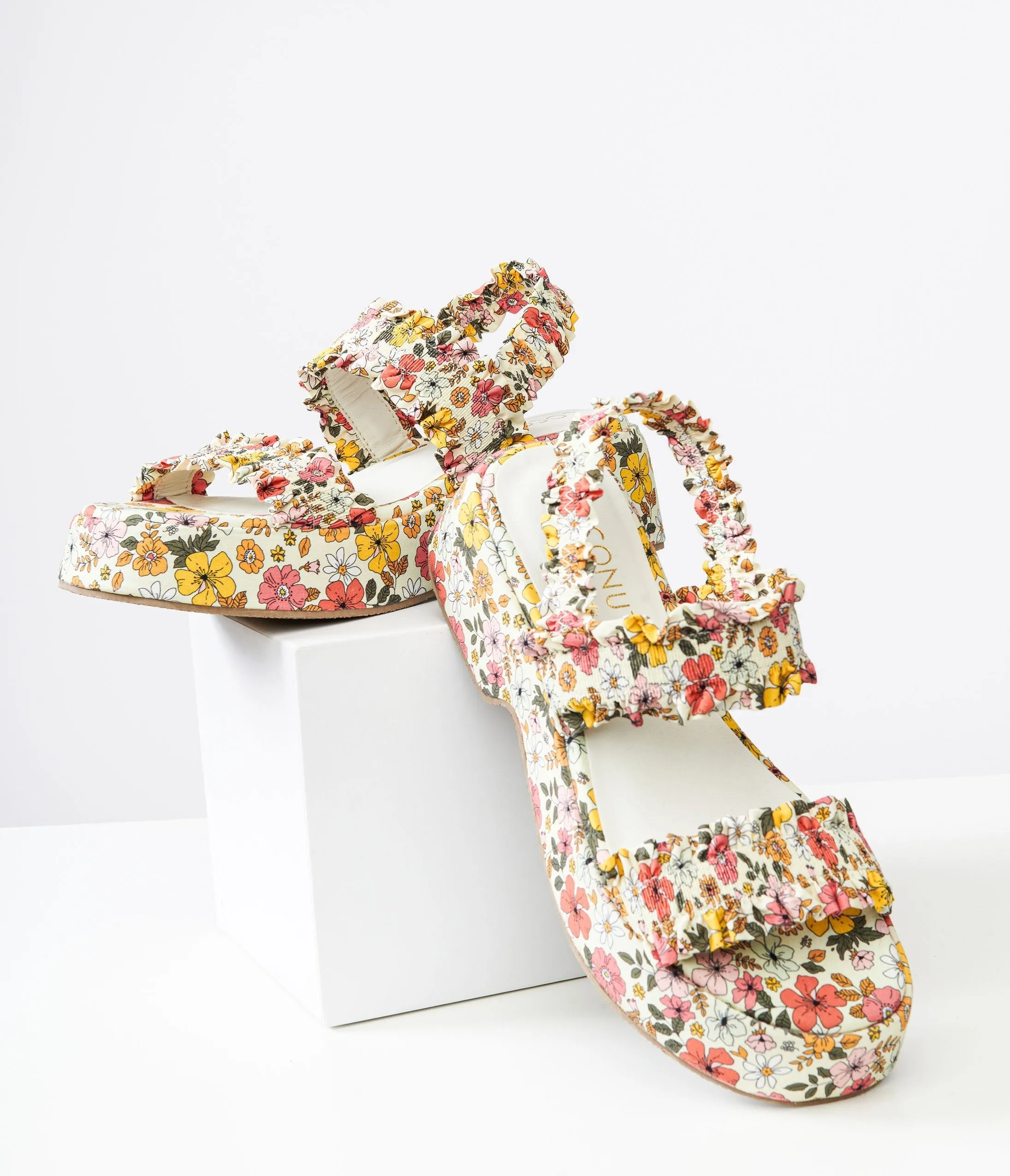 1970s White Floral Jean Platform Sandals