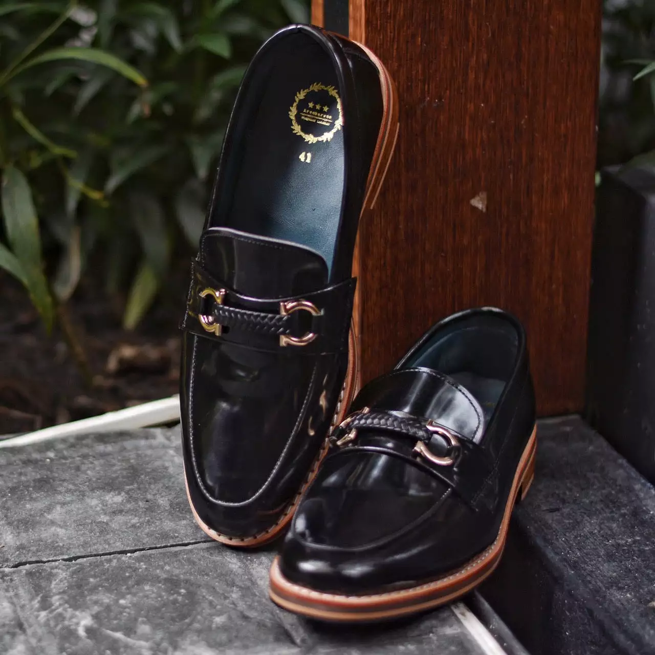 702 Horsebit Plait Loafer X Piano Black Wooden Soles