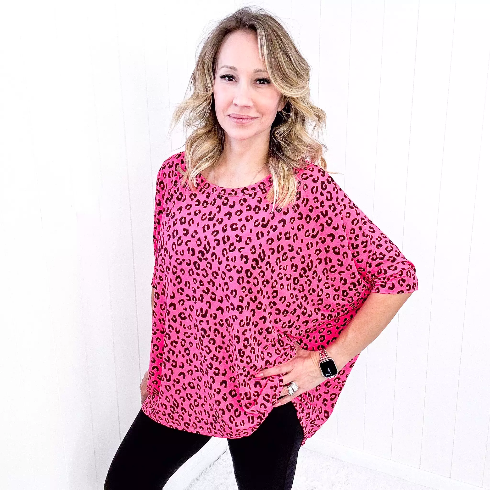 Dear Scarlett Essential Blouse in Hot Pink Leopard