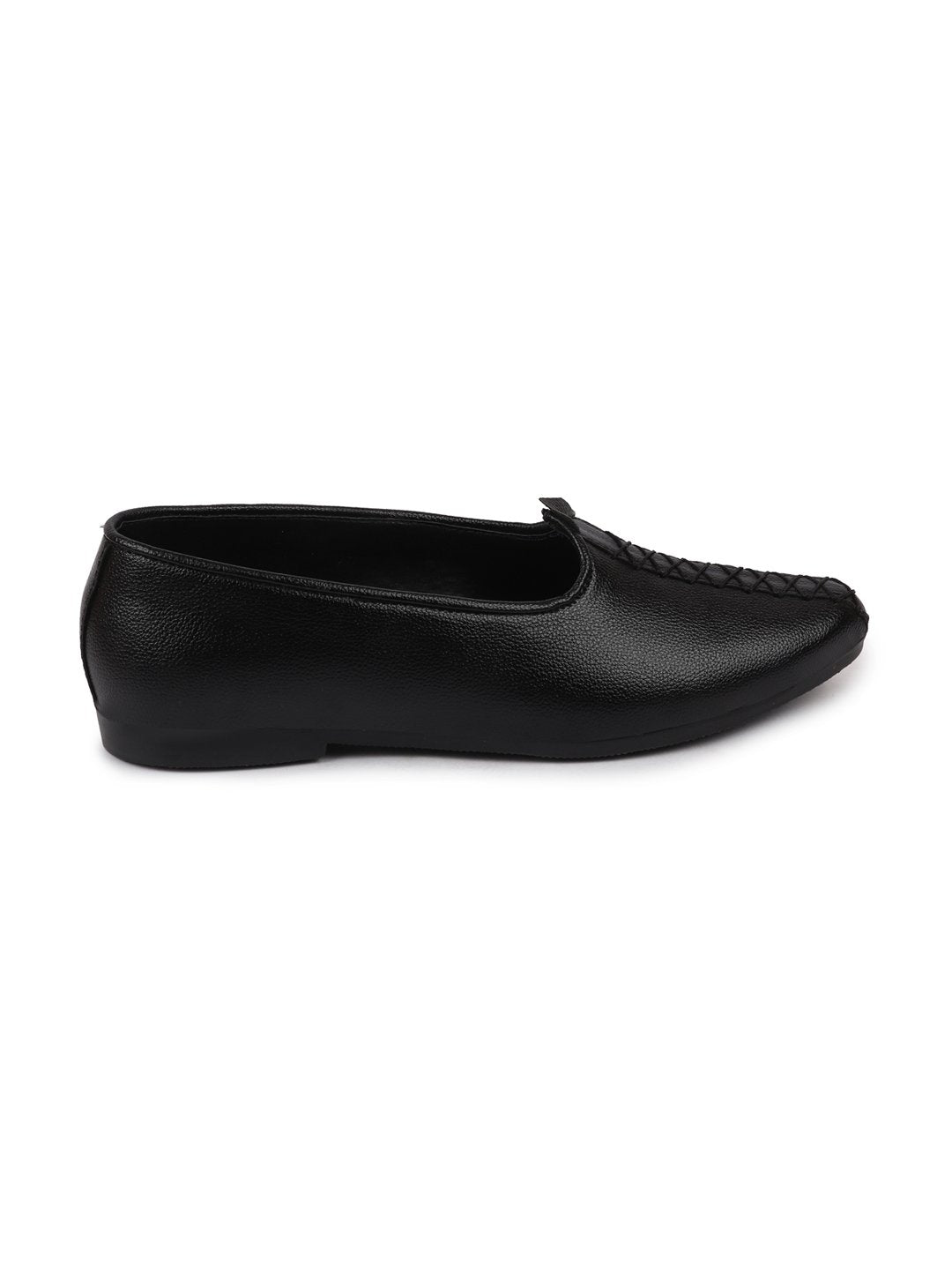 Men Ethnic Black Hand Stitched Juttis & Mojaris