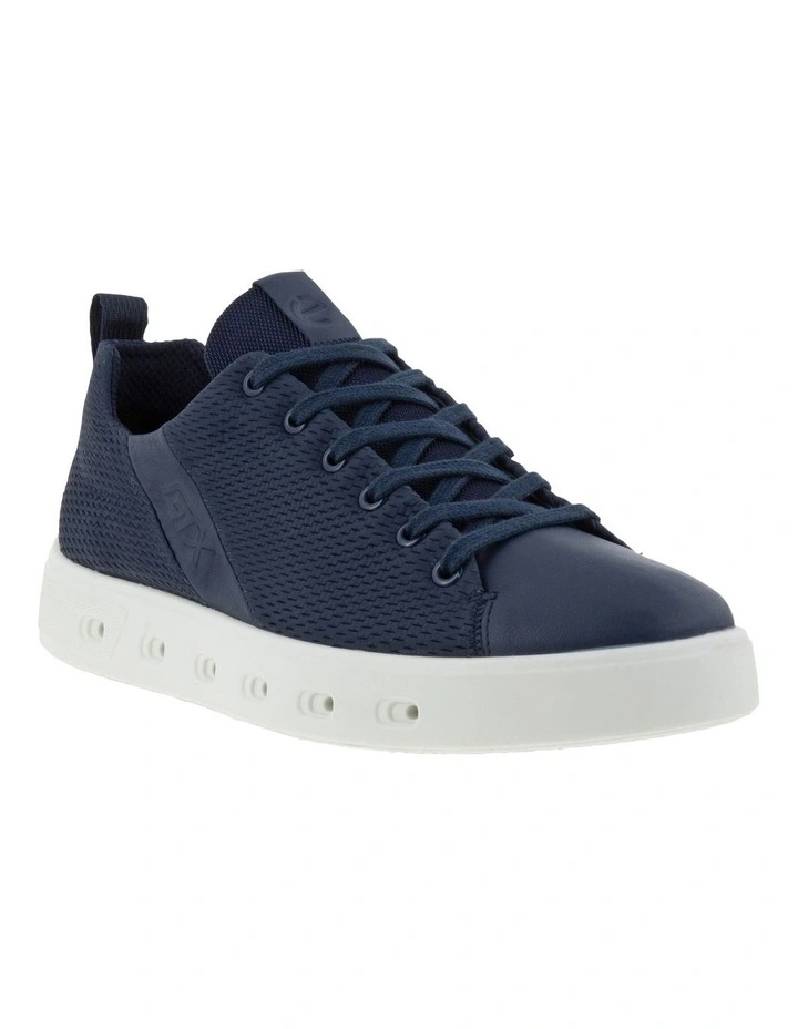 Street 720 Leather Sneaker in Blue