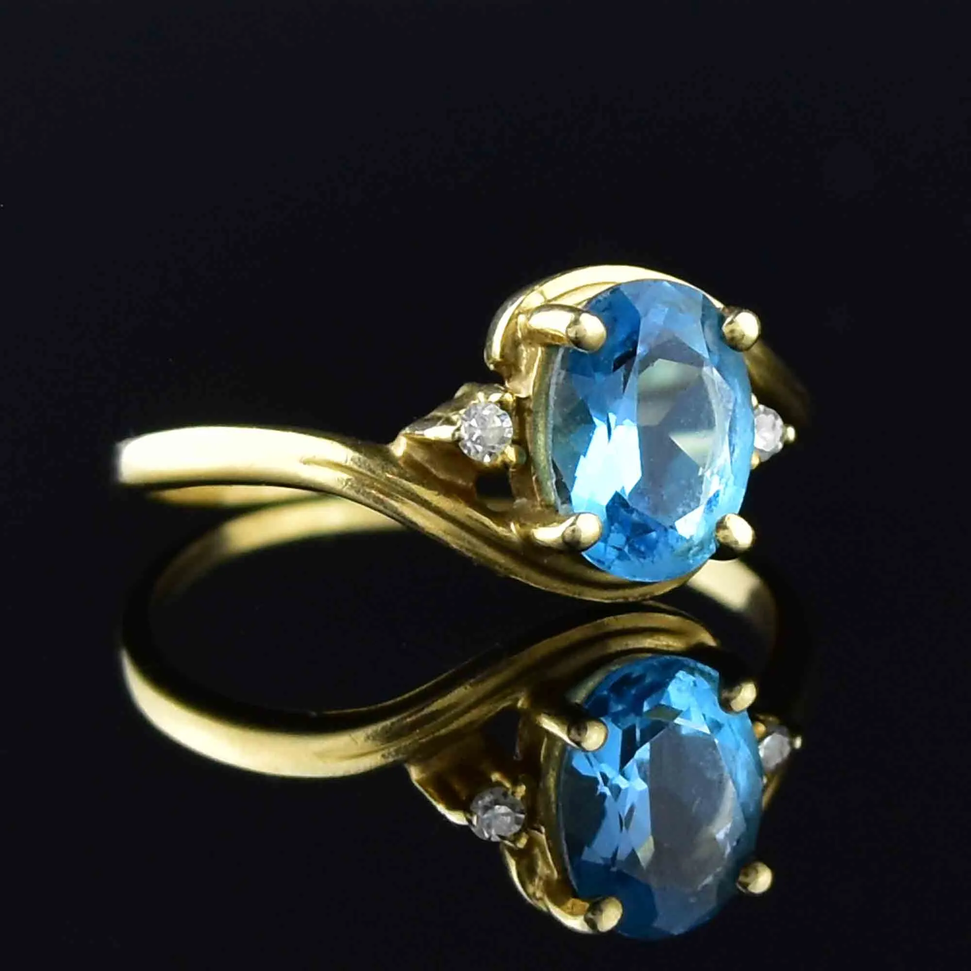 Vintage 14K Gold Swiss Blue Topaz Diamond Ring